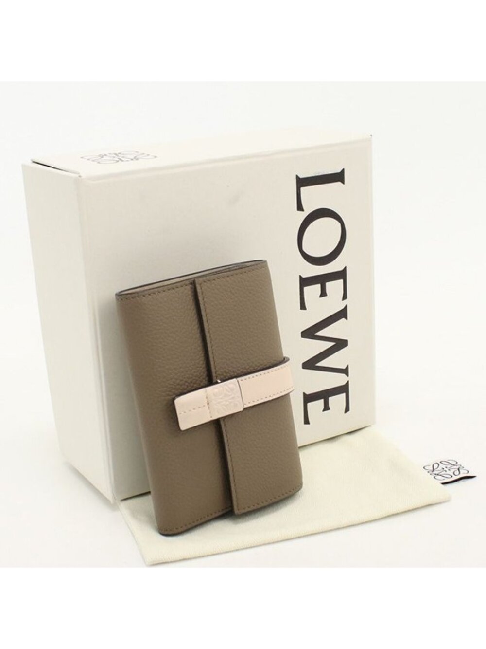 Loewe Vertical Wallet Small Anagram Trifold Soft Grain Calfskin